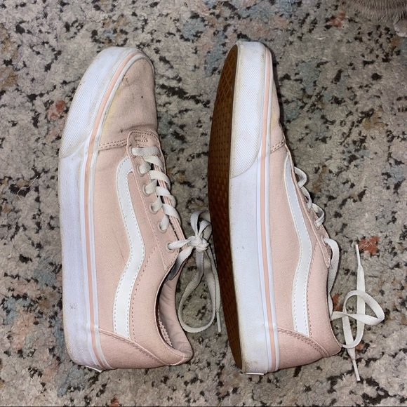 Vans - Picture 5 of 9